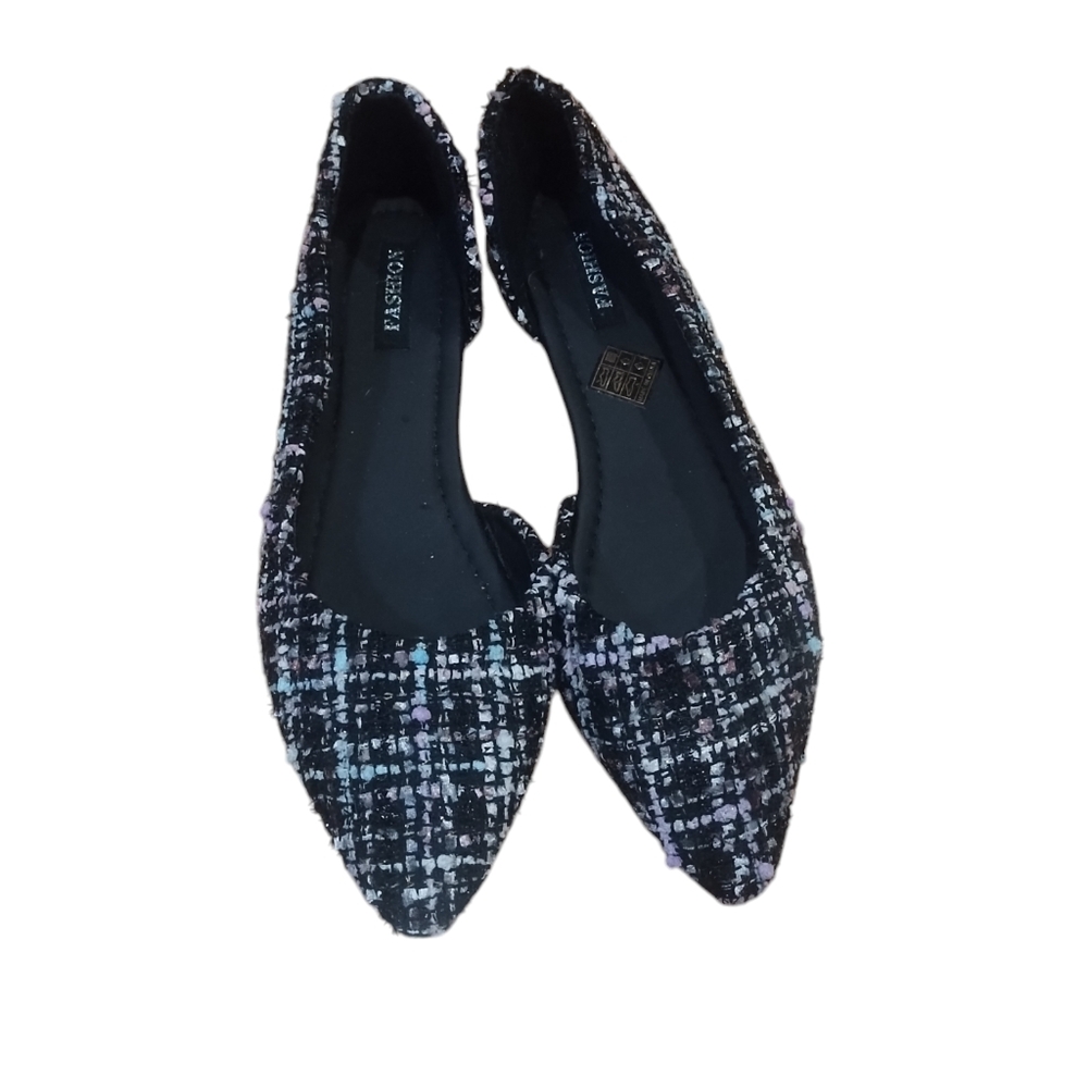 NWOT Fashion pointed toe tweed flats